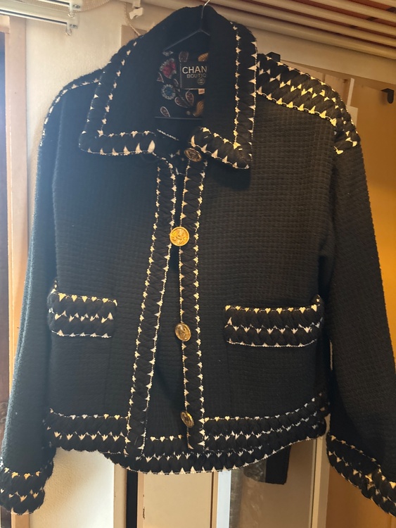 スーツ（古着・ファッション）の商品画像 - 査定依頼日：2026年2月11日 - 最高査定価格：100,000円