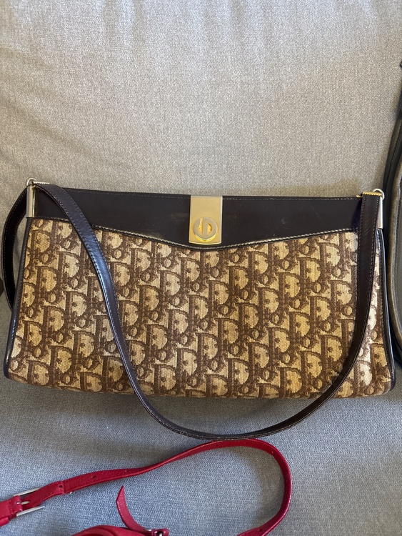 GUCCI ミニボストン269876 525040（ブランドバッグ）の商品画像 - 査定依頼日：2026年10月8日 - 最高査定価格：181,000円