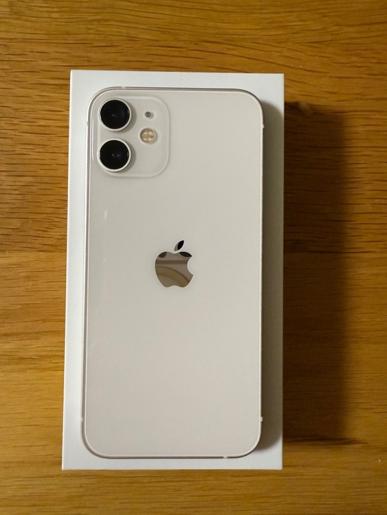 iPhone 12 mini 64GB SIMフリー（スマホ）の商品画像 - 査定依頼日：2025年8月23日 - 最高査定価格：22,000円