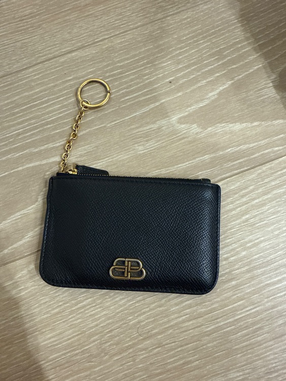 バレンシアガ  （ブランドバッグ）の商品画像 - 査定依頼日：2025年10月8日 - 最高査定価格：23,000円