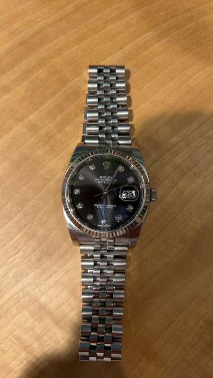 ロレックス デイトジャスト 116234（高級時計）の商品画像 - 査定依頼日：2025年2月16日 - 最高査定価格：1,400,000円
