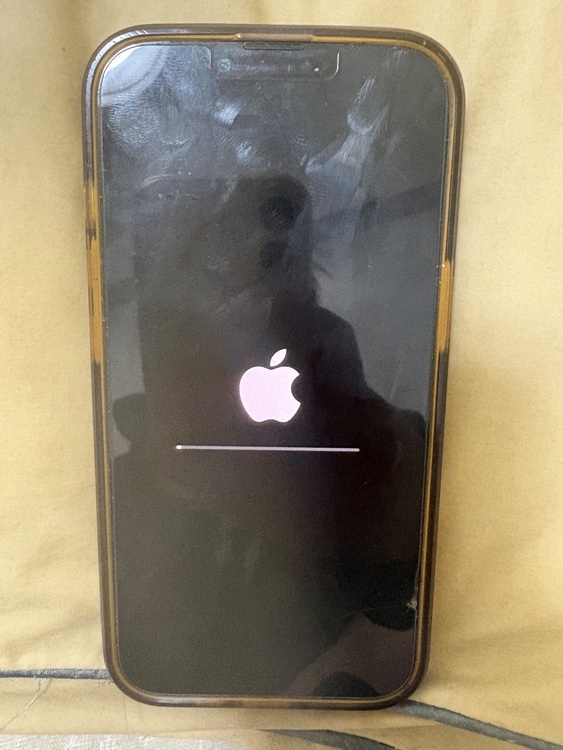 iPhone 13 128GB SIMフリー（スマホ）の商品画像 - 査定依頼日：2026年3月17日 - 最高査定価格：32,000円