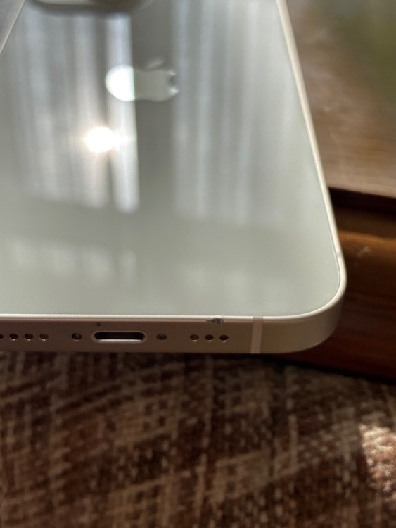 iPhone 14 128GB docomo（スマホ）の商品画像 - 査定依頼日：2026年1月15日 - 最高査定価格：50,000円