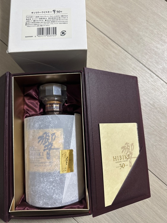 ウイスキー サントリー響 （お酒）の商品画像 - 査定依頼日：2025年11月17日 - 最高査定価格：541,000円