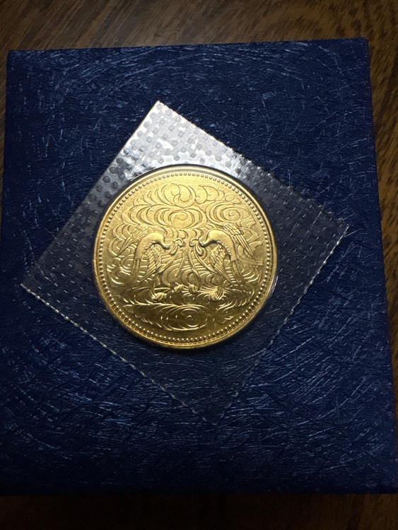 即位60年記念金貨（金・貴金属）の商品画像 - 査定依頼日：2025年10月14日 - 最高査定価格：436,000円