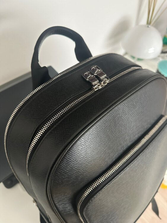 ルイヴィトン タイガ （ブランドバッグ）の商品画像 - 査定依頼日：2025年2月22日 - 最高査定価格：250,000円