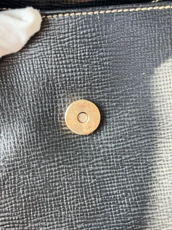 ショルダーバッグ（ブランドバッグ）の商品画像 - 査定依頼日：2025年4月12日 - 最高査定価格：37,000円