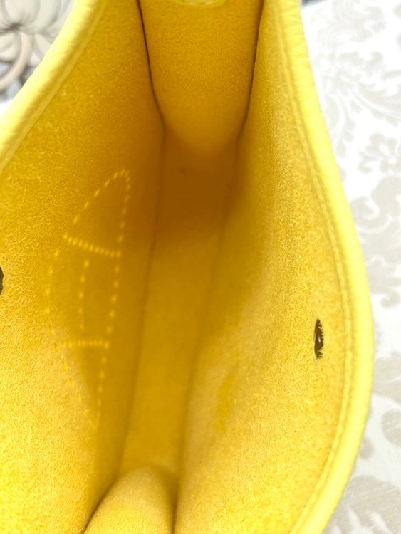 エブリン TPM ライム（W刻印／2024年製（ブランドバッグ）の商品画像 - 査定依頼日：2026年2月20日 - 最高査定価格：100,000円