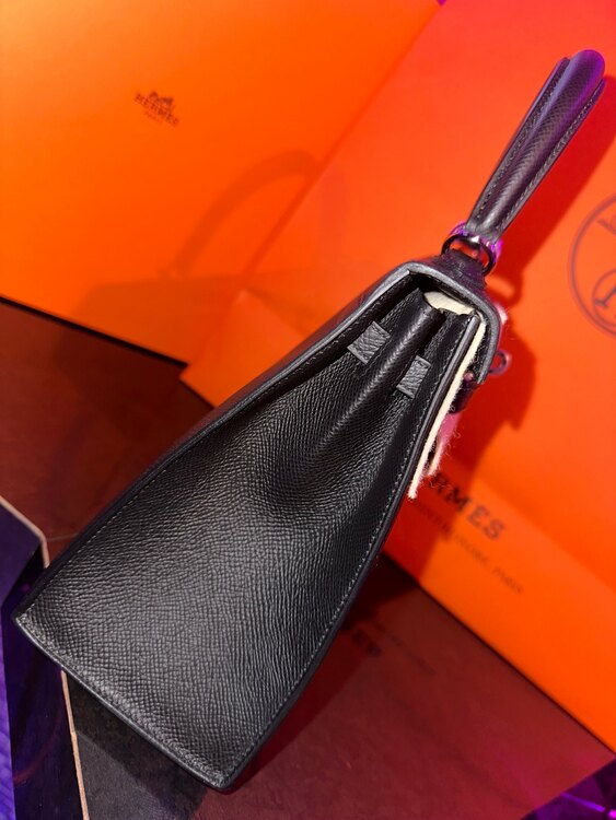 エルメス ケリー （ブランドバッグ）の商品画像 - 査定依頼日：2025年5月9日 - 最高査定価格：3,550,000円