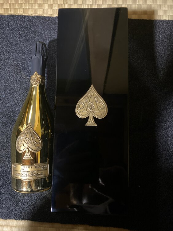 ゴールド（お酒）の商品画像 - 査定依頼日：2025年1月25日 - 最高査定価格：23,000円