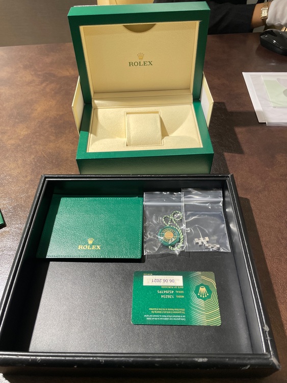 ロレックス デイトジャスト 12623（高級時計）の商品画像 - 査定依頼日：2025年10月31日 - 最高査定価格：1,800,000円