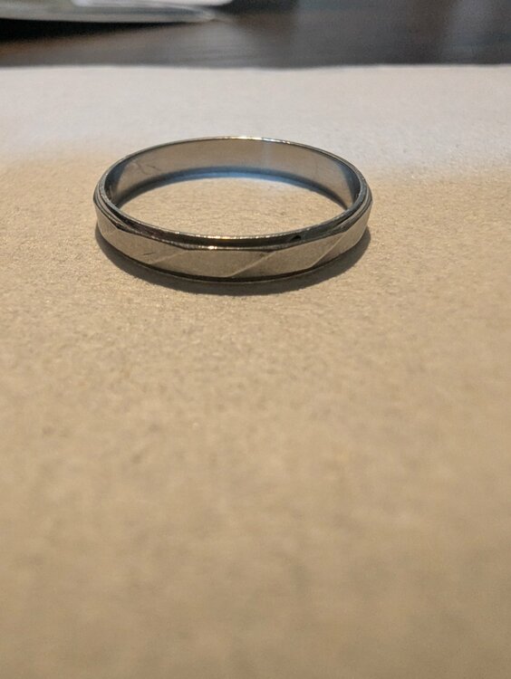 BONDS PIM901-E100ZM（金・貴金属）の商品画像 - 査定依頼日：2026年1月27日 - 最高査定価格：15,000円