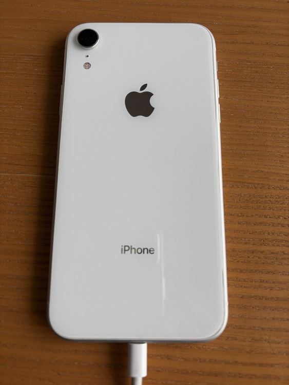 iPhone iPhoneXR 64GB docomo（スマホ）の商品画像 - 査定依頼日：2026年5月20日 - 最高査定価格：6,000円