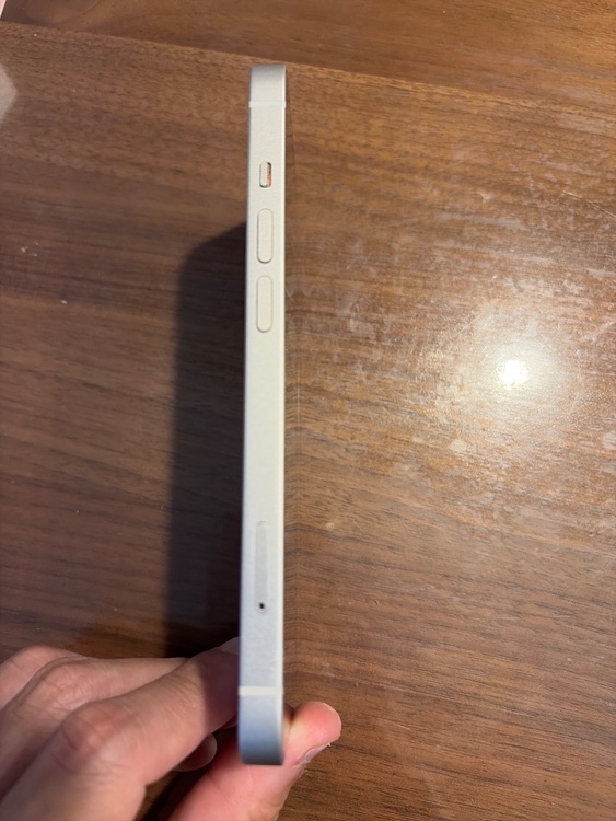 iPhone iPhone 14 512GB SIMフリー（スマホ）の商品画像 - 査定依頼日：2026年7月18日 - 最高査定価格：65,000円