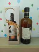 竹鶴ピュアモルト43%700ml（お酒）の商品画像 - 査定依頼日：2024年9月30日 - 最高査定価格：8,000円