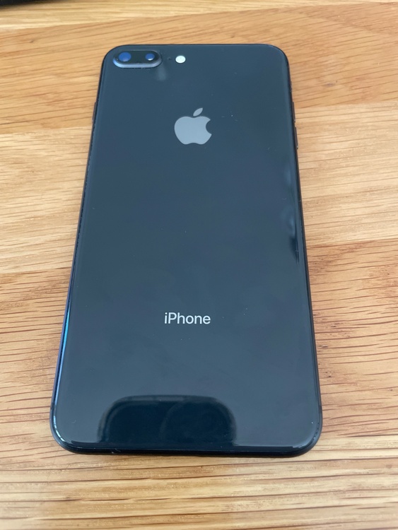 iPhone8 Plus 64GB SIMフリー（スマホ）の商品画像 - 査定依頼日：2026年3月27日 - 最高査定価格：7,000円