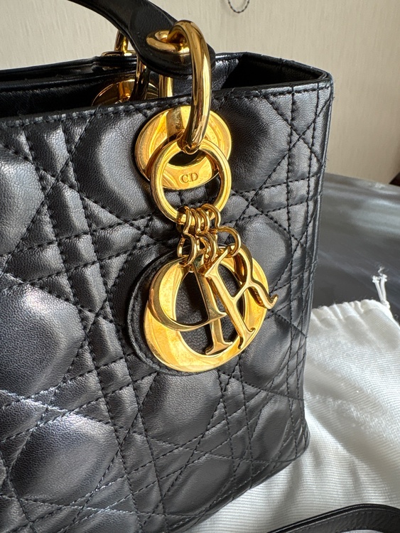 ディオール  （ブランドバッグ）の商品画像 - 査定依頼日：2025年12月28日 - 最高査定価格：80,000円