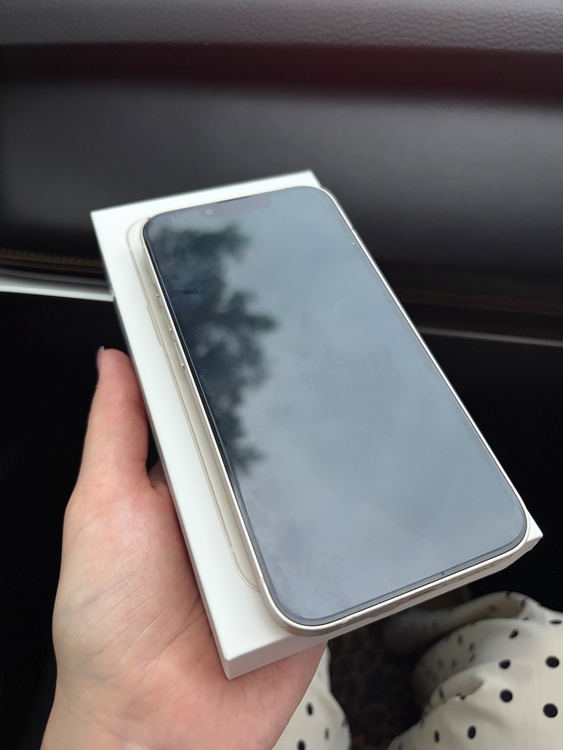 iPhone iPhone 13 256GB 楽天モバイル（スマホ）の商品画像 - 査定依頼日：2026年5月27日 - 最高査定価格：42,000円