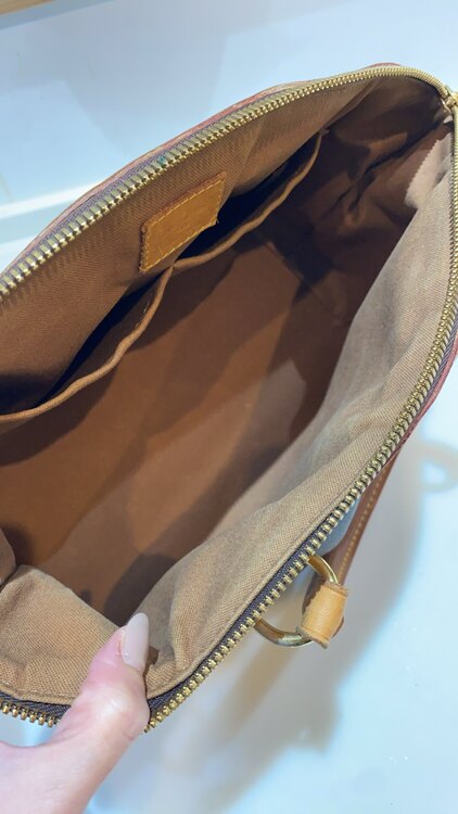 ティヴォリPM（ブランドバッグ）の商品画像 - 査定依頼日：2025年3月2日 - 最高査定価格：115,000円