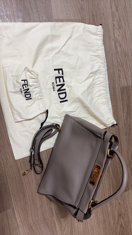 フェンディ  （ブランドバッグ）の商品画像 - 査定依頼日：2026年5月9日 - 最高査定価格：150,000円