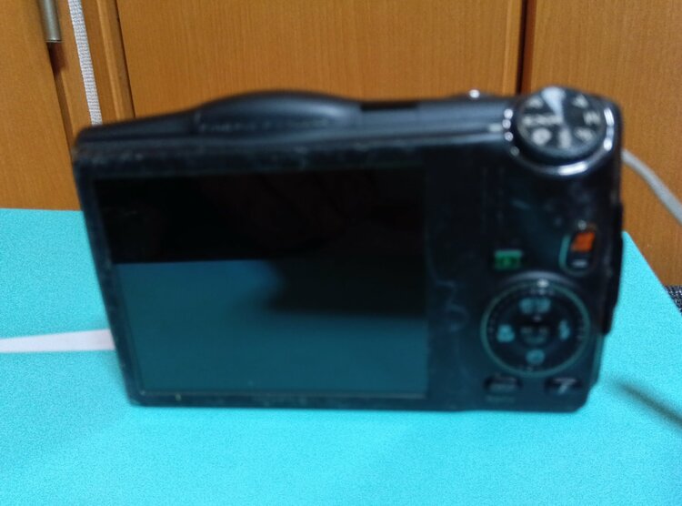 finepix p770exr（カメラ）の商品画像 - 査定依頼日：2026年1月28日 - 最高査定価格：3,000円