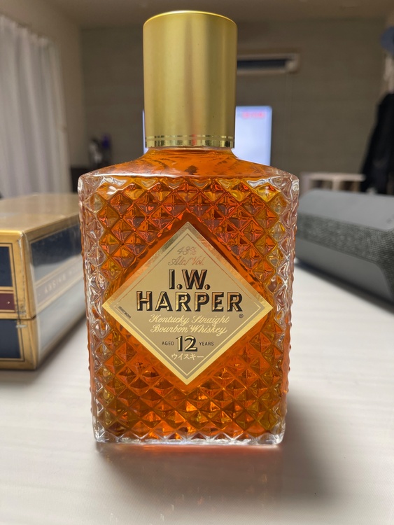 ウイスキー ＩＷハーパー （お酒）の商品画像 - 査定依頼日：2026年4月9日 - 最高査定価格：4,000円