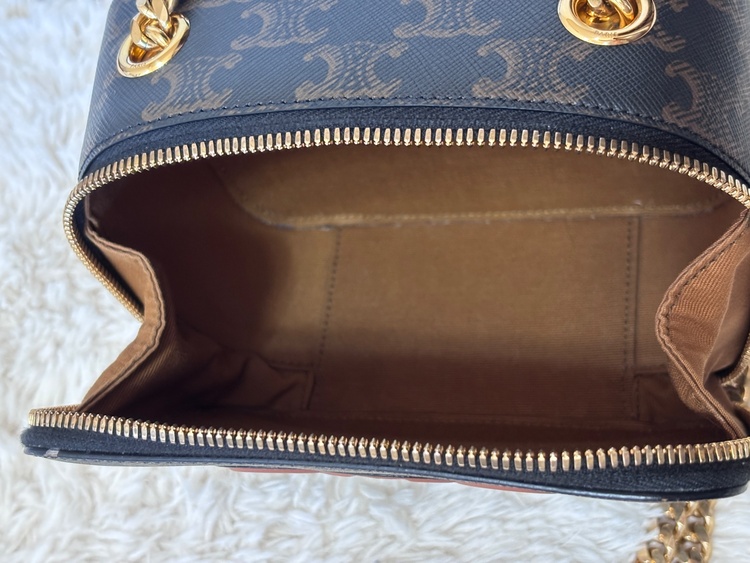 チェーンボックスキュイルトリオンフ（ブランドバッグ）の商品画像 - 査定依頼日：2026年3月18日 - 最高査定価格：165,000円