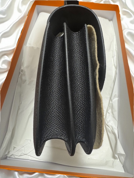 コンスタンス18（ブランドバッグ）の商品画像 - 査定依頼日：2025年7月15日 - 最高査定価格：1,660,000円