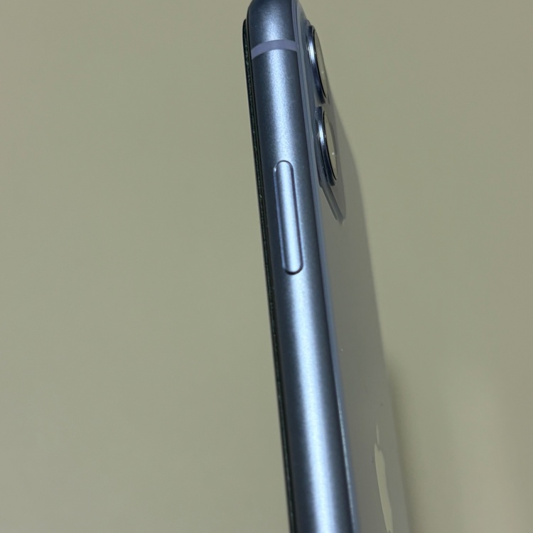 iPhone11　128GB パープル（スマホ）の商品画像 - 査定依頼日：2026年6月30日 - 最高査定価格：15,000円