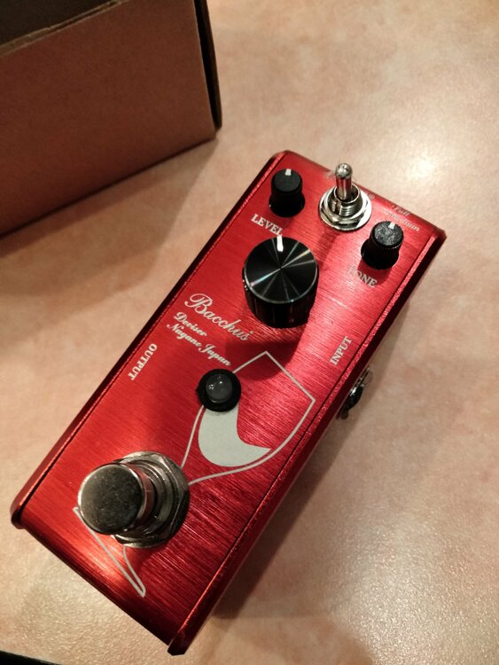 Distortion　Pedal（ピアノ・楽器・PA機材）の商品画像 - 査定依頼日：2026年7月1日 - 最高査定価格：100,000円