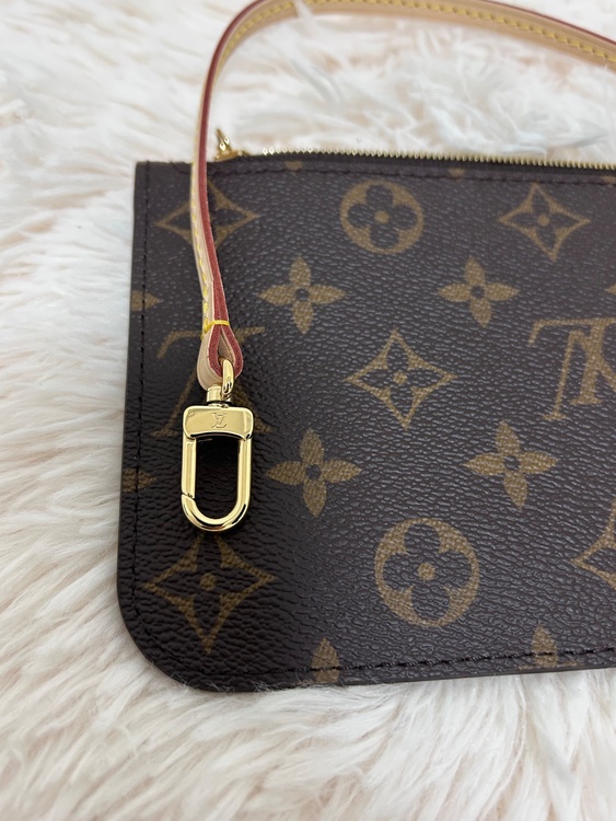 M46979（ブランドバッグ）の商品画像 - 査定依頼日：2026年1月1日 - 最高査定価格：222,000円