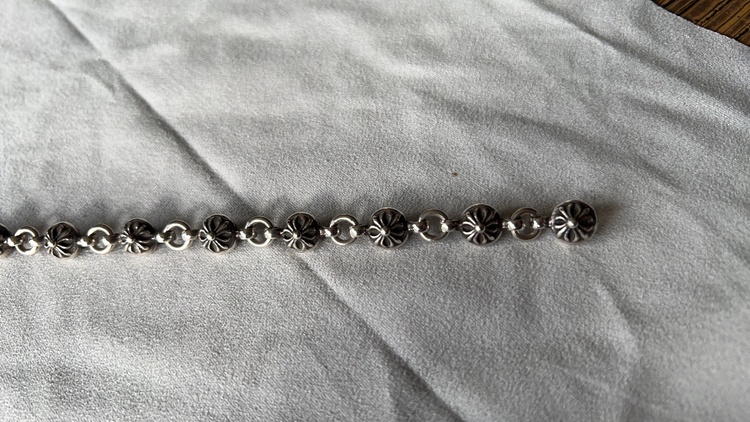 クロスボールブレスレット【#1】12連（古着・ファッション）の商品画像 - 査定依頼日：2026年1月14日 - 最高査定価格：287,000円