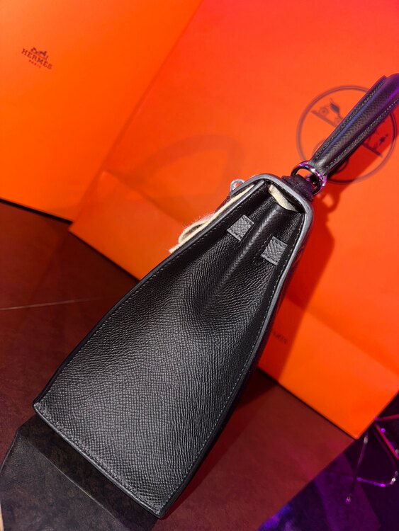 エルメス ケリー （ブランドバッグ）の商品画像 - 査定依頼日：2025年5月9日 - 最高査定価格：3,550,000円