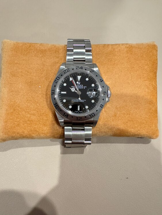 ロレックス エクスプローラー 1657（高級時計）の商品画像 - 査定依頼日：2025年5月11日 - 最高査定価格：1,000,000円