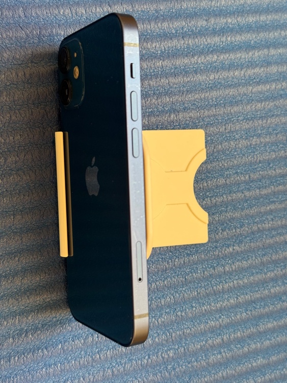 MGAP3J/A（スマホ）の商品画像 - 査定依頼日：2025年12月5日 - 最高査定価格：15,000円