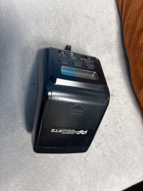 Z-1（カメラ）の商品画像 - 査定依頼日：2026年4月6日 - 最高査定価格：1,000円