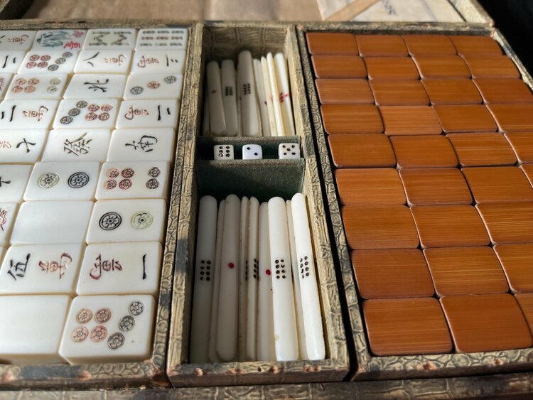 竹と象牙の麻雀牌（美術品・骨董品）の商品画像 - 査定依頼日：2026年7月7日 - 最高査定価格：5,000円