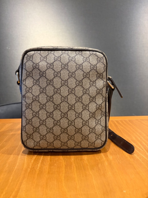 GUCCI GGスプリーム ショルダーバッグ 内側キャンバス（ブランドバッグ）の商品画像 - 査定依頼日：2026年7月22日 - 最高査定価格：30,000円