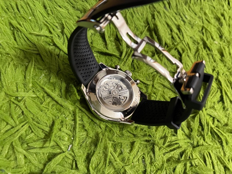 エルプリメロ　スケルトン（高級時計）の商品画像 - 査定依頼日：2026年2月22日 - 最高査定価格：620,000円