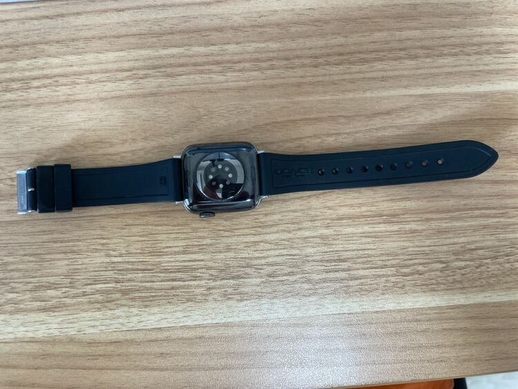 Apple Watchシリーズ6 （家電）の商品画像 - 査定依頼日：2025年8月19日 - 最高査定価格：8,000円