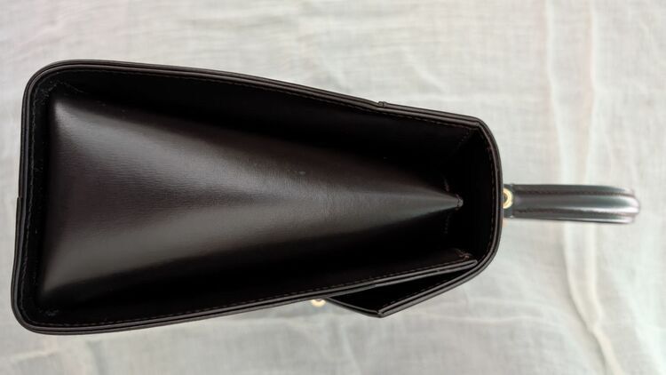 バリーハンドバック　ツーウェイ（ブランドバッグ）の商品画像 - 査定依頼日：2025年6月17日 - 最高査定価格：4,000円