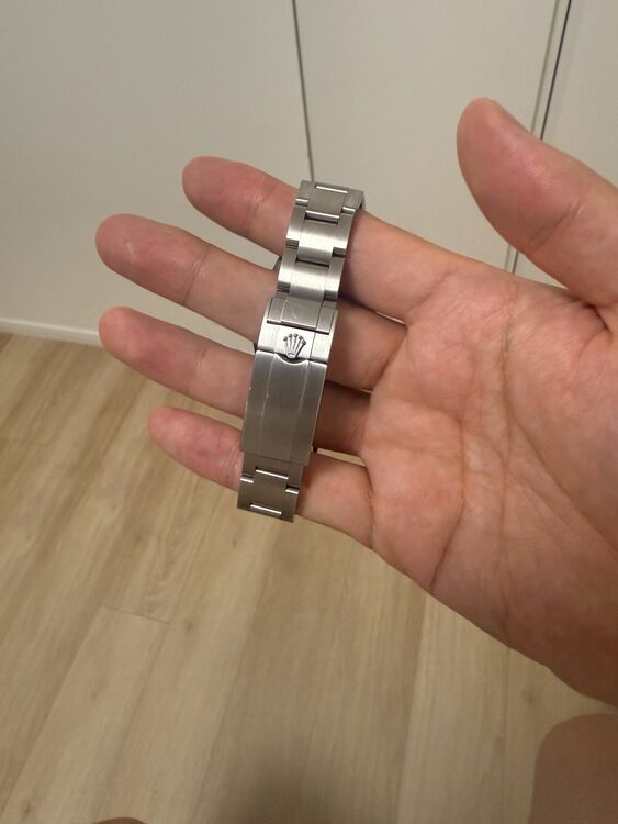 ロレックス エクスプローラー 12427（高級時計）の商品画像 - 査定依頼日：2025年8月27日 - 最高査定価格：1,250,000円