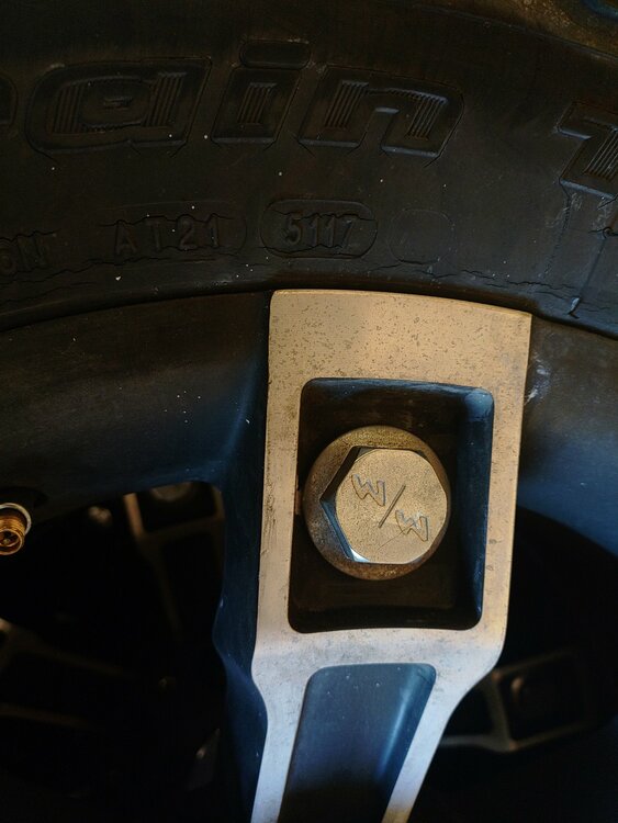 タイヤホイール（カー用品）の商品画像 - 査定依頼日：2026年1月16日 - 最高査定価格：30,000円