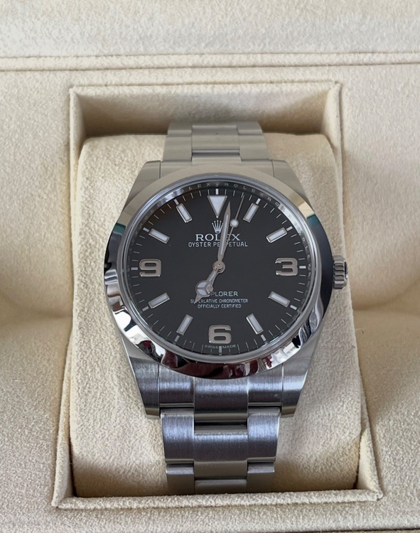 ロレックス エクスプローラー 21427（高級時計）の商品画像 - 査定依頼日：2025年10月3日 - 最高査定価格：1,000,000円