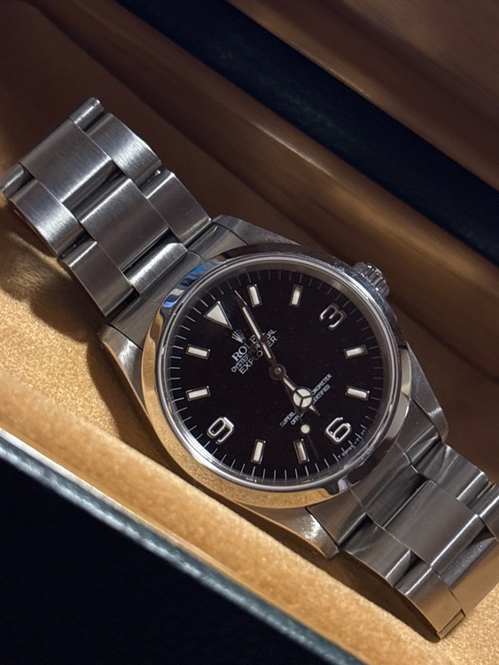 ロレックス エクスプローラー 1427（高級時計）の商品画像 - 査定依頼日：2025年10月27日 - 最高査定価格：1,000,000円