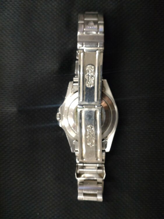 ロレックス GMTマスター 16700（高級時計）の商品画像 - 査定依頼日：2026年2月7日 - 最高査定価格：1,850,000円