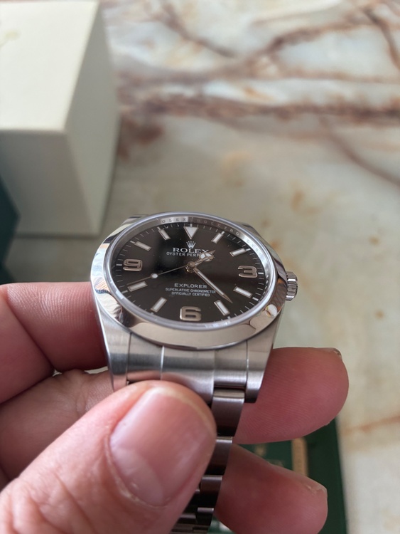 ロレックス エクスプローラー 21427（高級時計）の商品画像 - 査定依頼日：2026年4月3日 - 最高査定価格：100,000円