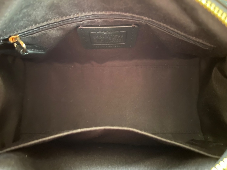 F79946 IMBLK ブラック ハンドバッグ ショルダーバッグ（ブランドバッグ）の商品画像 - 査定依頼日：2025年9月7日 - 最高査定価格：4,000円