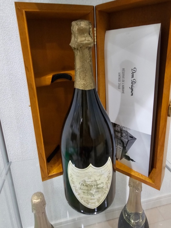 シャンパン ドン・ペリニヨン （お酒）の商品画像 - 査定依頼日：2026年2月4日 - 最高査定価格：125,000円