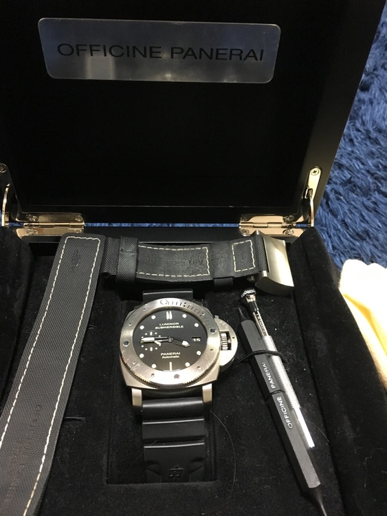 パネライ サブマーシブル PAM00030（高級時計）の商品画像 - 査定依頼日：2025年9月23日 - 最高査定価格：640,000円